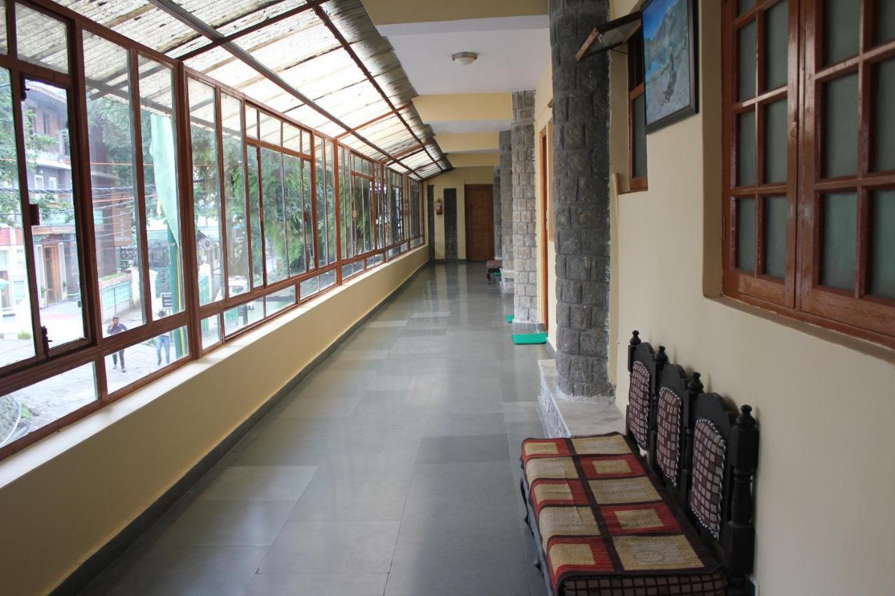 Pema Thang Hotel Kangra Exterior foto