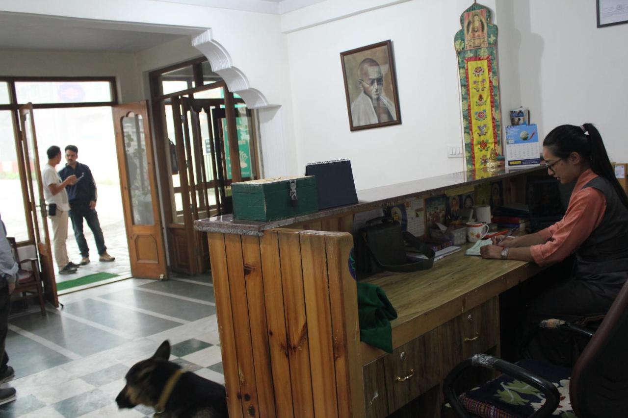 Pema Thang Hotel Kangra Exterior foto