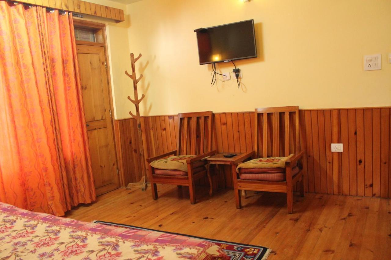 Pema Thang Hotel Kangra Exterior foto