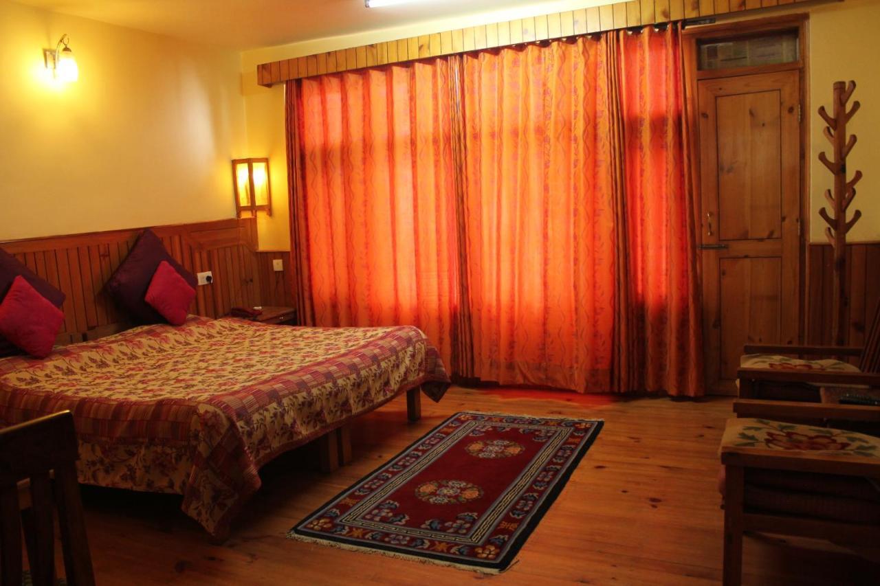 Pema Thang Hotel Kangra Exterior foto