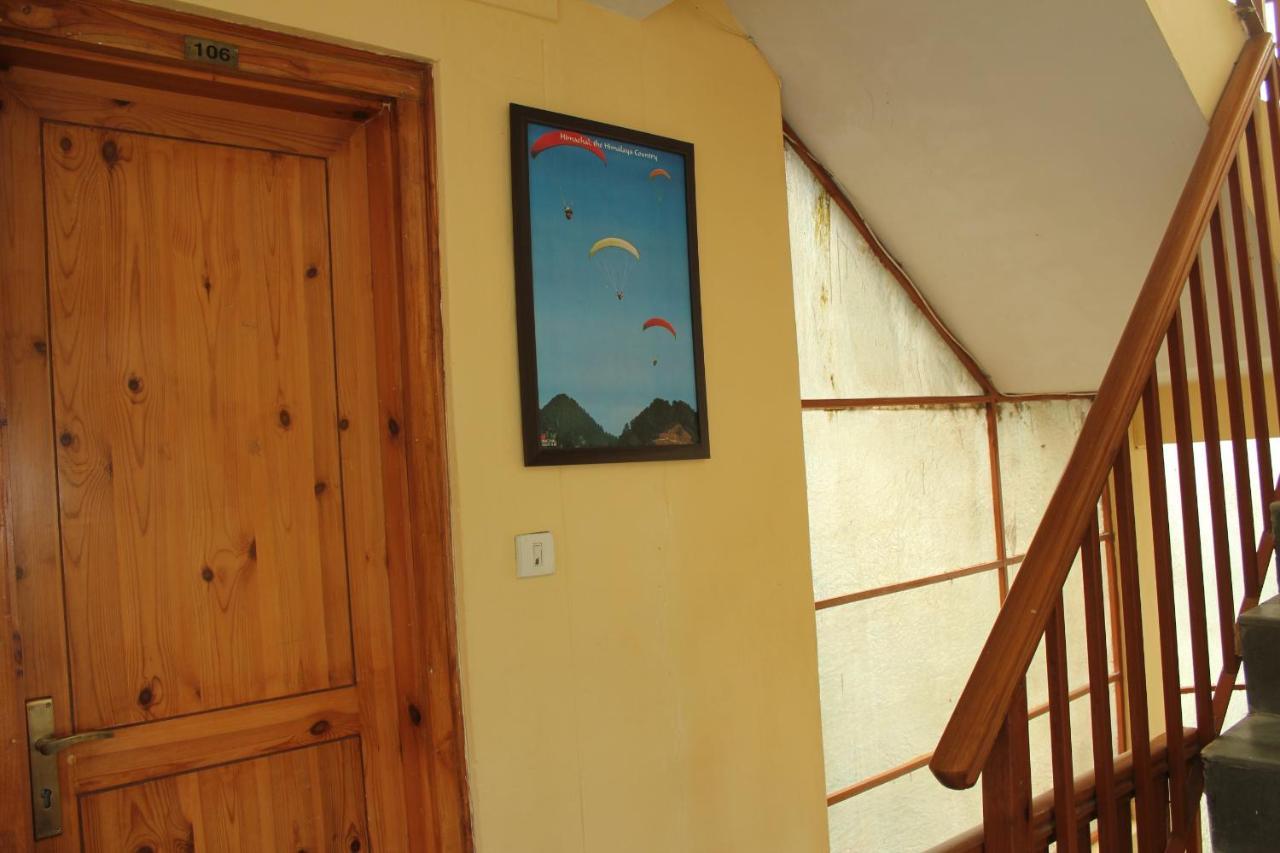 Pema Thang Hotel Kangra Exterior foto